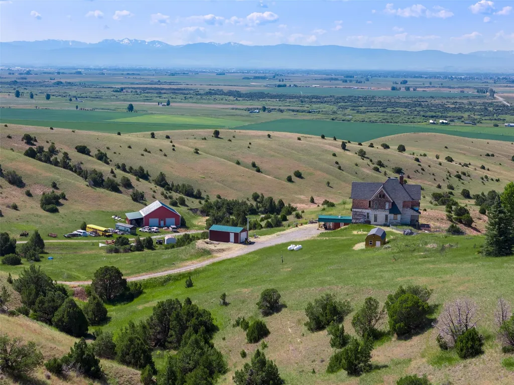 5835 Spaulding Bridge Road Belgrade MT 59714
