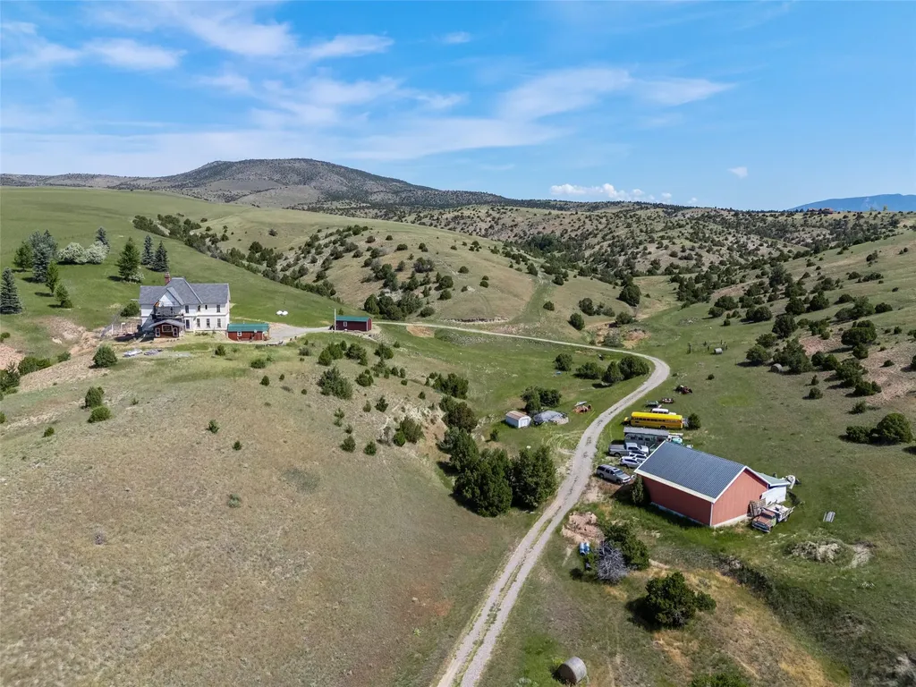 5835 Spaulding Bridge Road Belgrade MT 59714