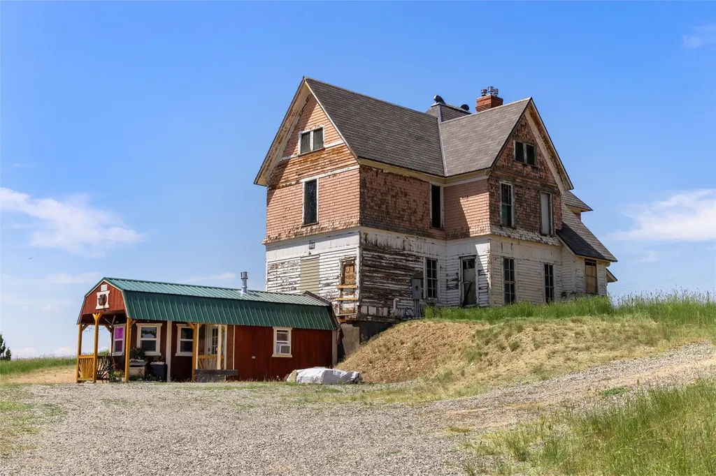 5835 Spaulding Bridge Road Belgrade MT 59714