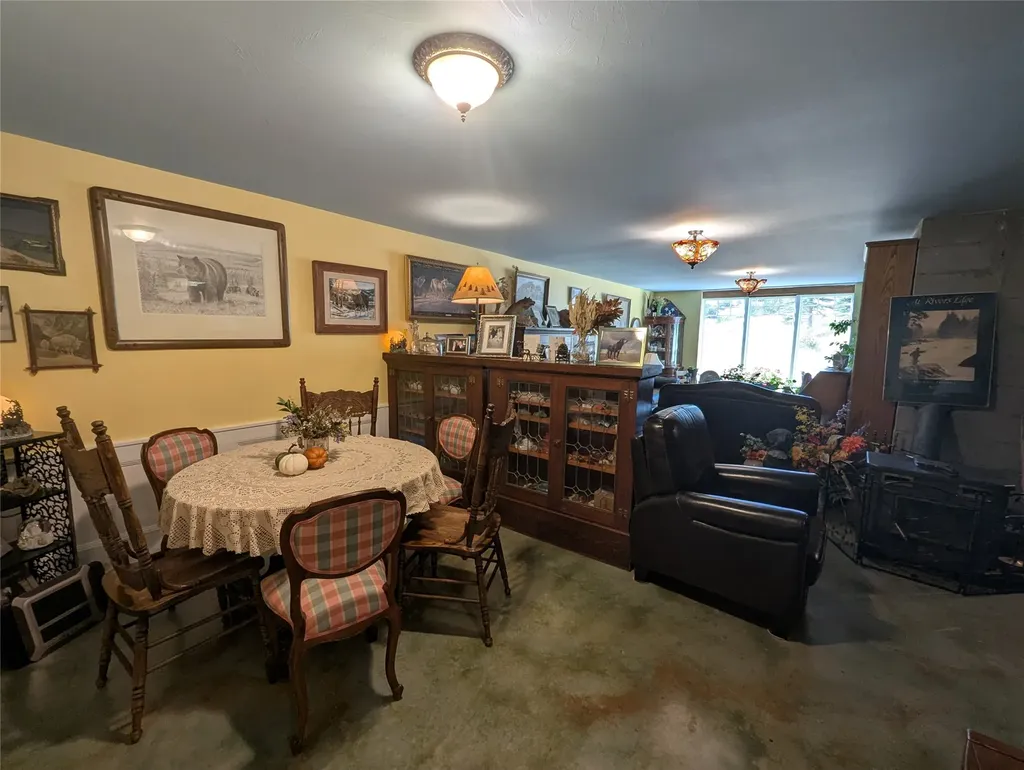 5835 Spaulding Bridge Road Belgrade MT 59714
