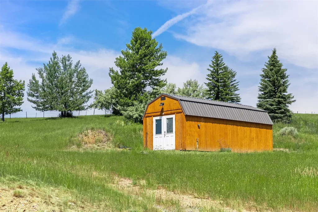 5835 Spaulding Bridge Road Belgrade MT 59714