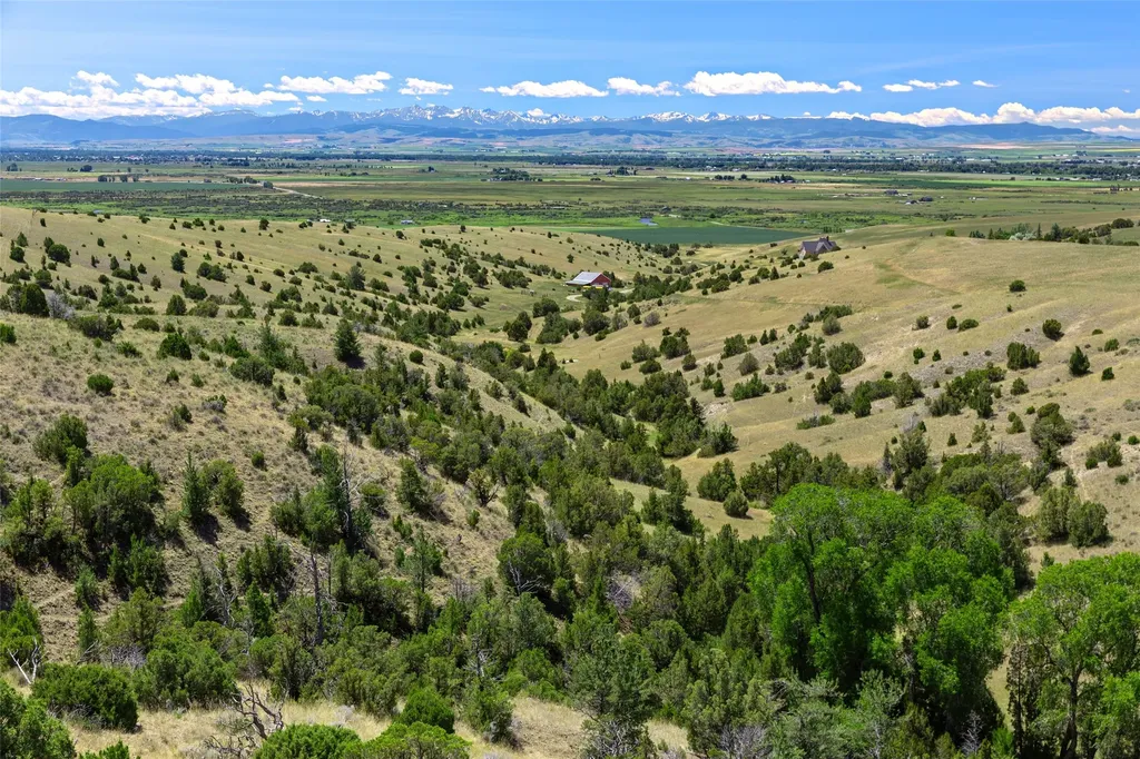 5835 Spaulding Bridge Road Belgrade MT 59714