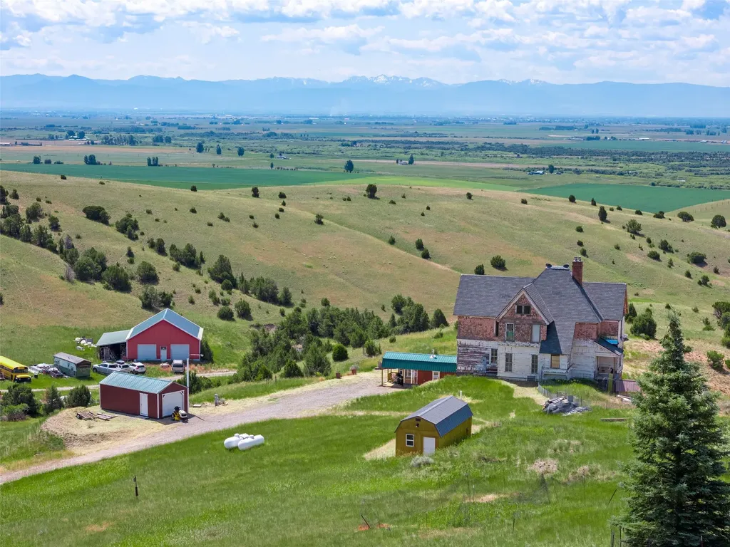 5835 Spaulding Bridge Road Belgrade MT 59714