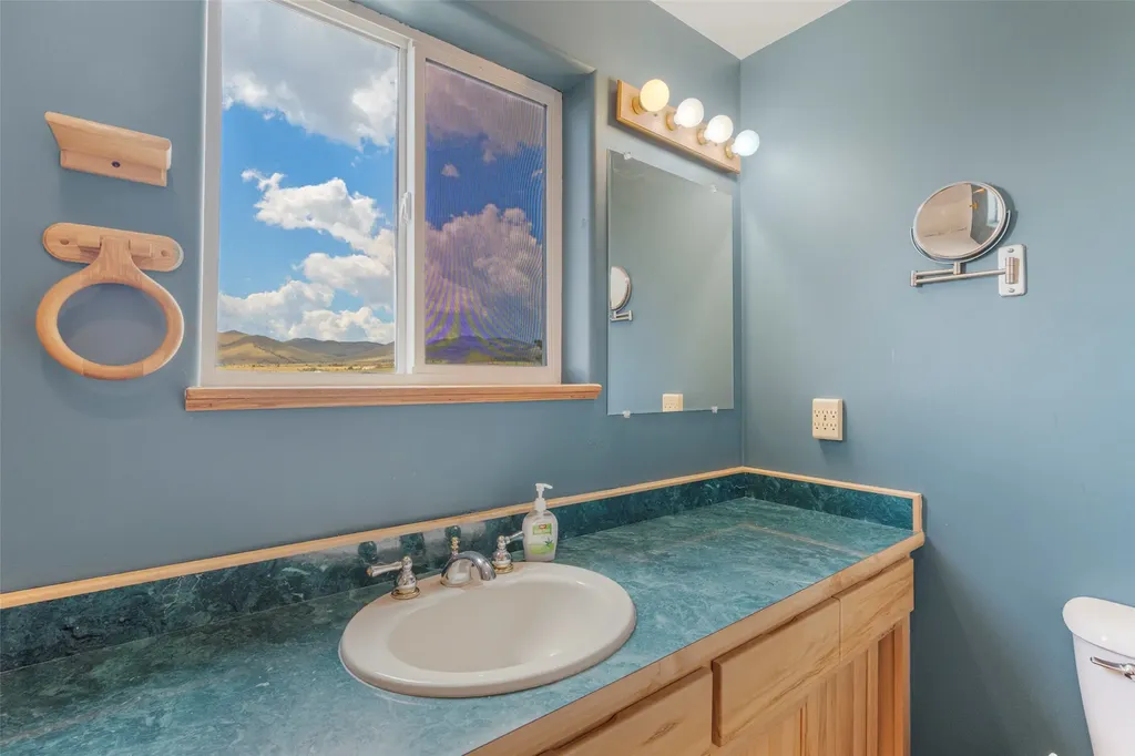 84 River Road Townsend MT 59644