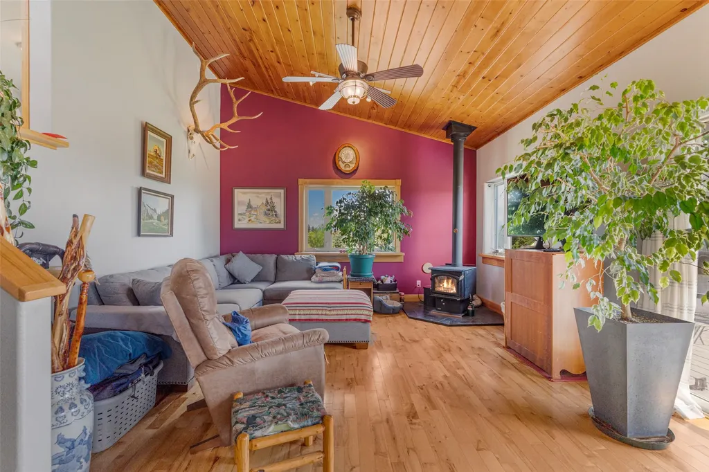 84 River Road Townsend MT 59644