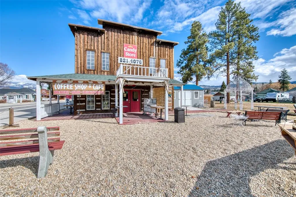 208 S Main Street Darby MT 59829