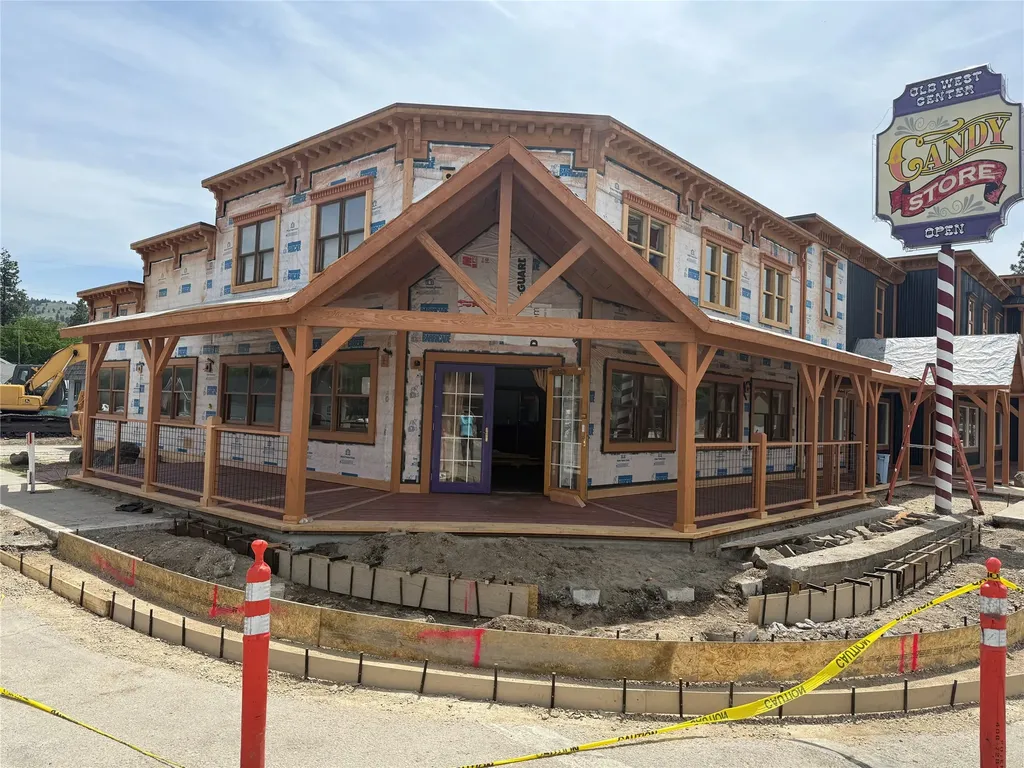 200, 206, 208 S Main Street Darby MT 59829