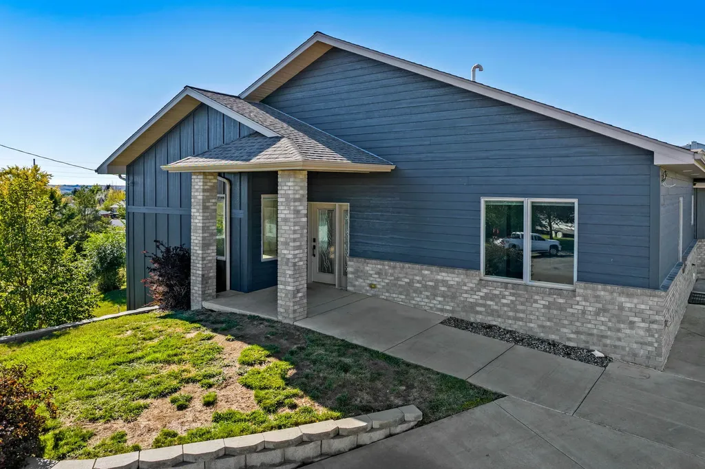 123 29a Avenue NE Great Falls MT 59404