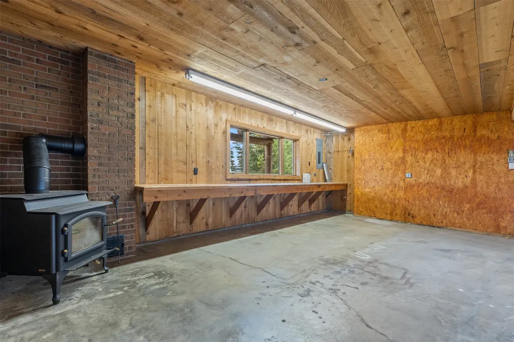 714 Eagles Roost Lane Hamilton MT 59840