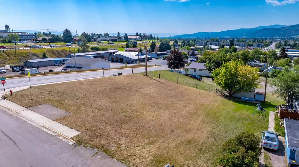 2 & 4 Parkway Drive Kalispell MT 59901