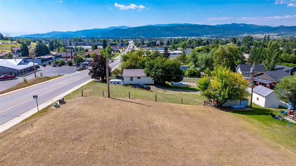 2 & 4 Parkway Drive Kalispell MT 59901