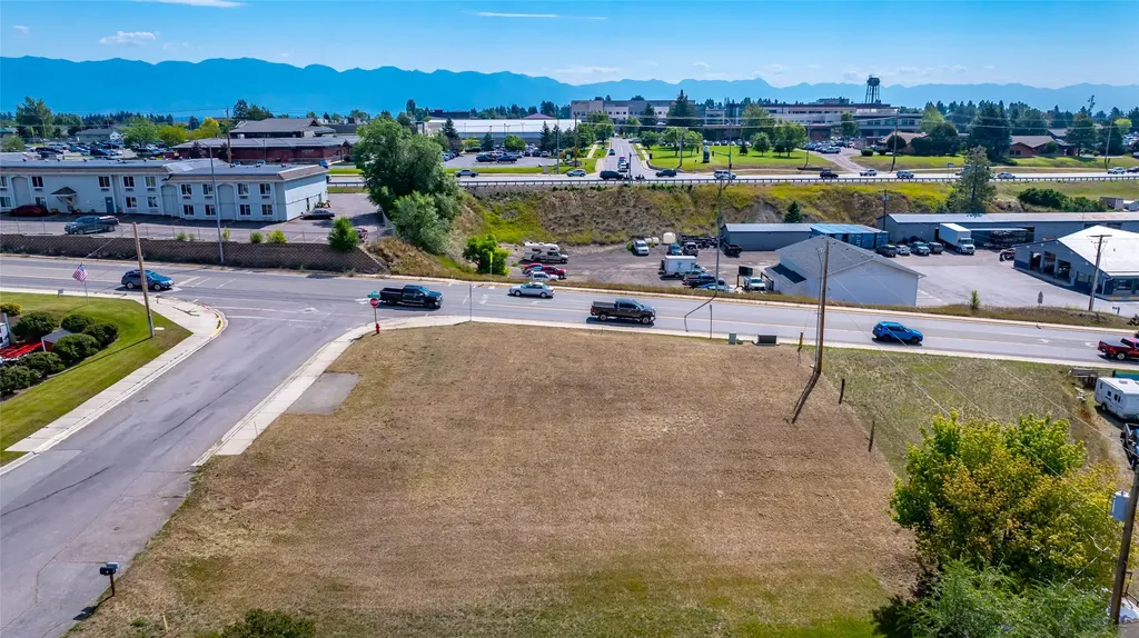 2 & 4 Parkway Drive Kalispell MT 59901
