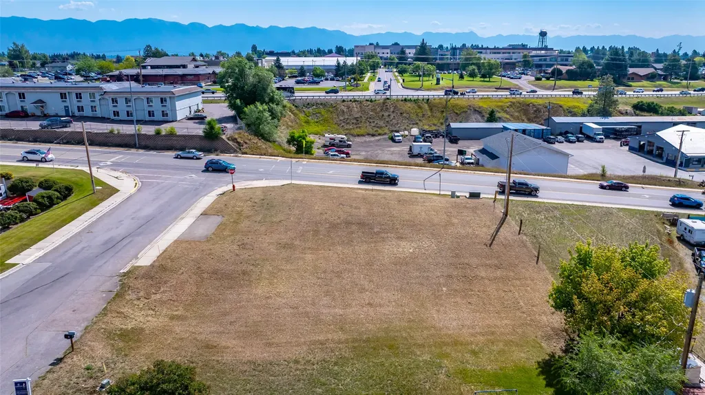 2 & 4 Parkway Drive Kalispell MT 59901