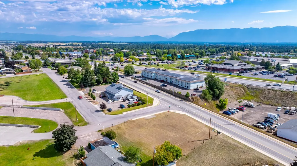 2 & 4 Parkway Drive Kalispell MT 59901