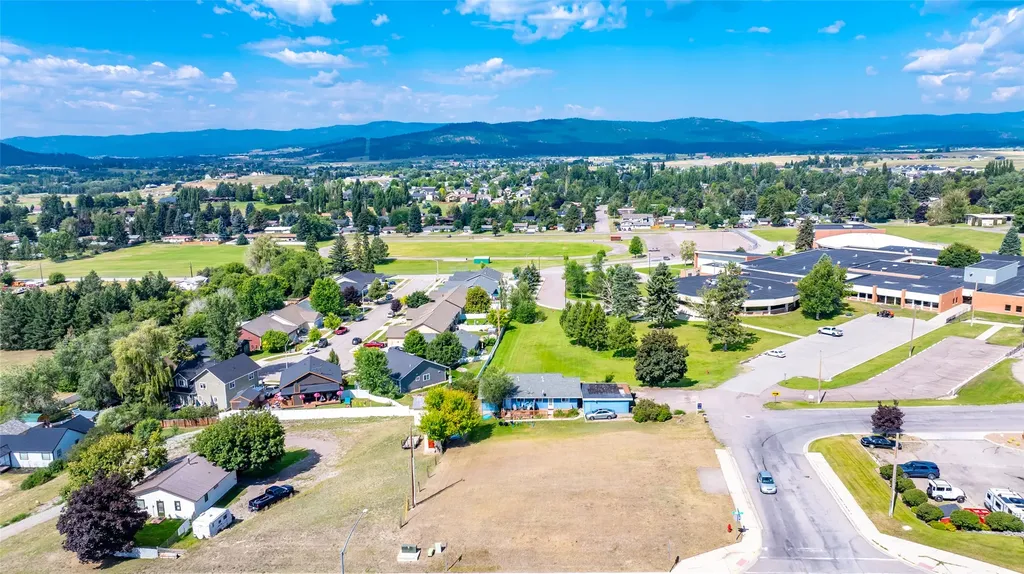 2 & 4 Parkway Drive Kalispell MT 59901