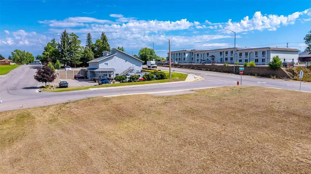 2 & 4 Parkway Drive Kalispell MT 59901