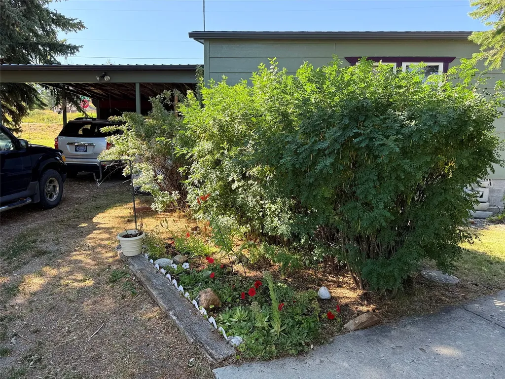 825 Grantsdale Road Hamilton MT 59840