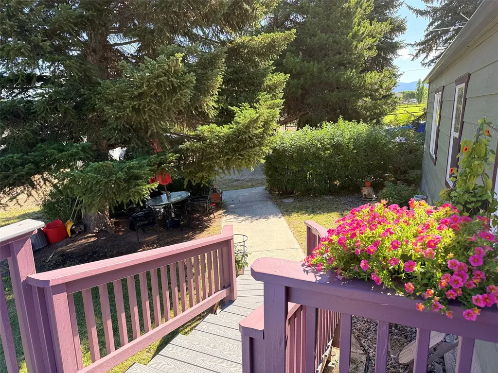 825 Grantsdale Road Hamilton MT 59840