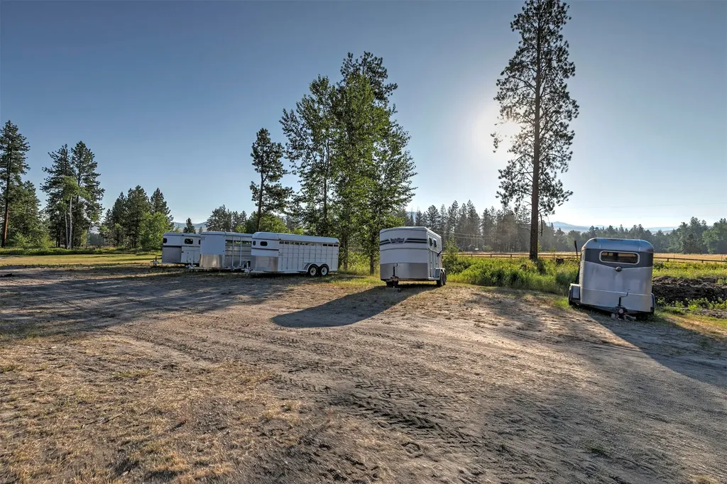 4354 Carolin Lane Florence MT 59833