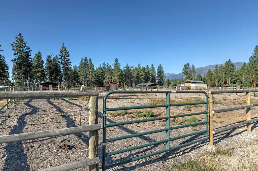4354 Carolin Lane Florence MT 59833