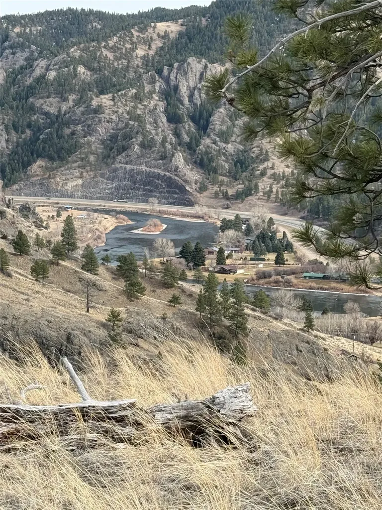 Nhn Big Pine Lane Cascade MT 59421