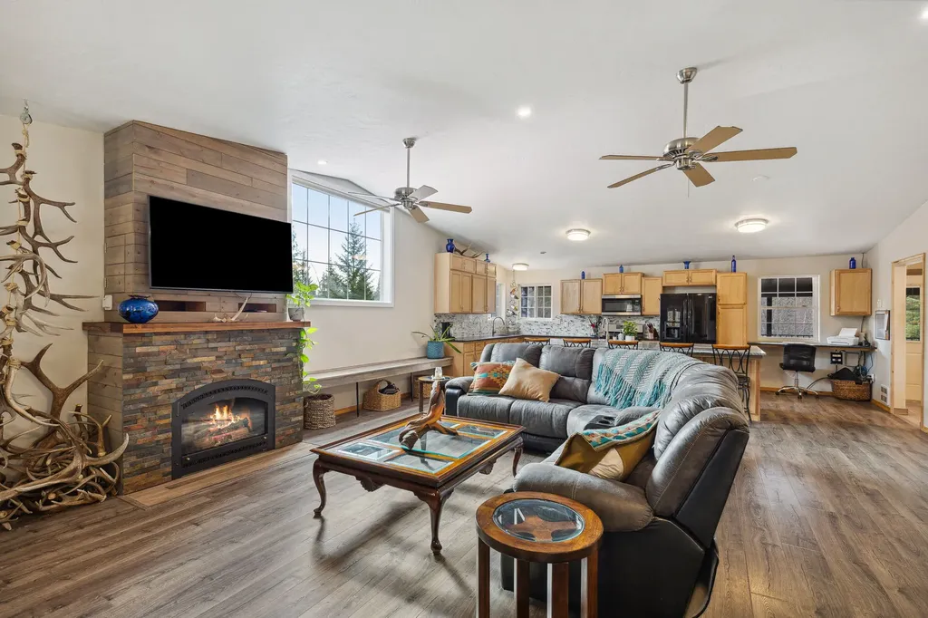 1743 Nighthawk Trail Victor MT 59875