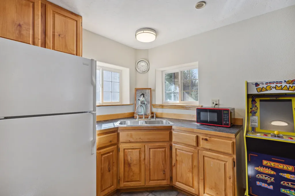 1743 Nighthawk Trail Victor MT 59875
