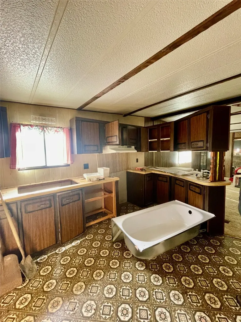 730 Utah Street Chinook MT 59523