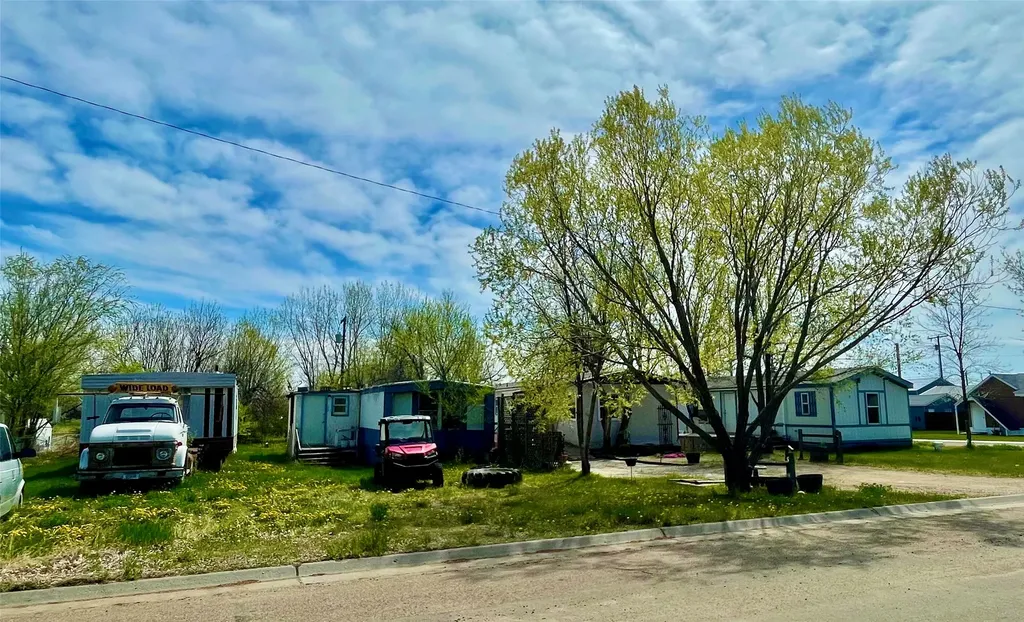 730 Utah Street Chinook MT 59523