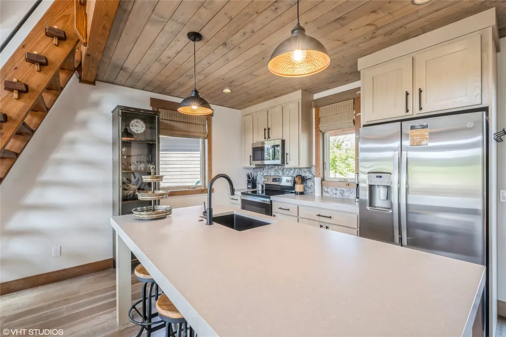 19 Haflinger Cottage Way Eureka MT 59917