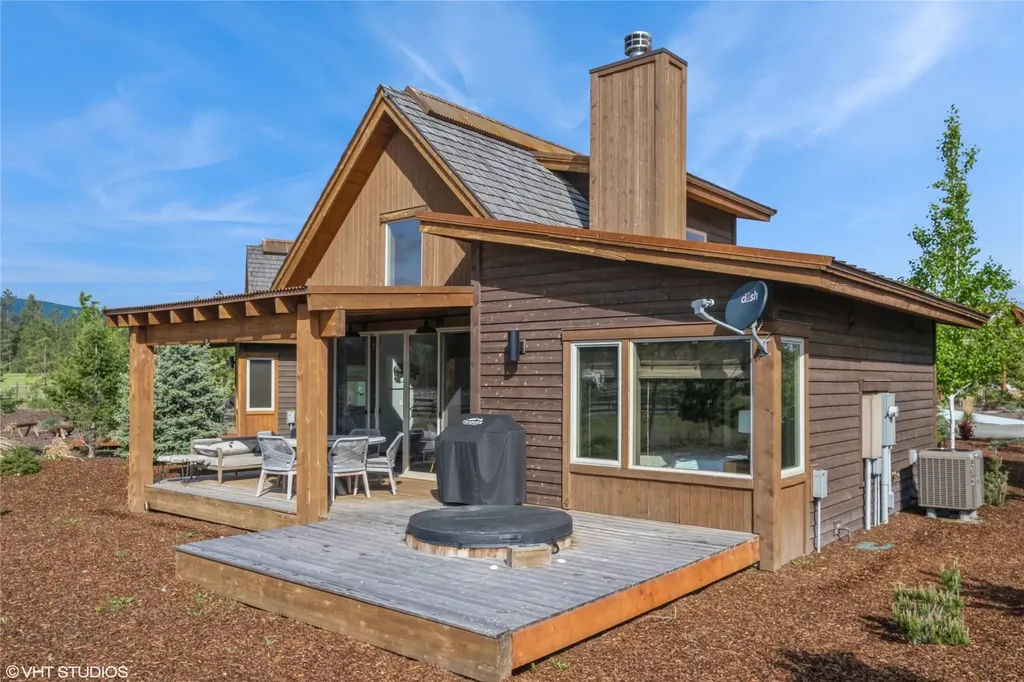 19 Haflinger Cottage Way Eureka MT 59917