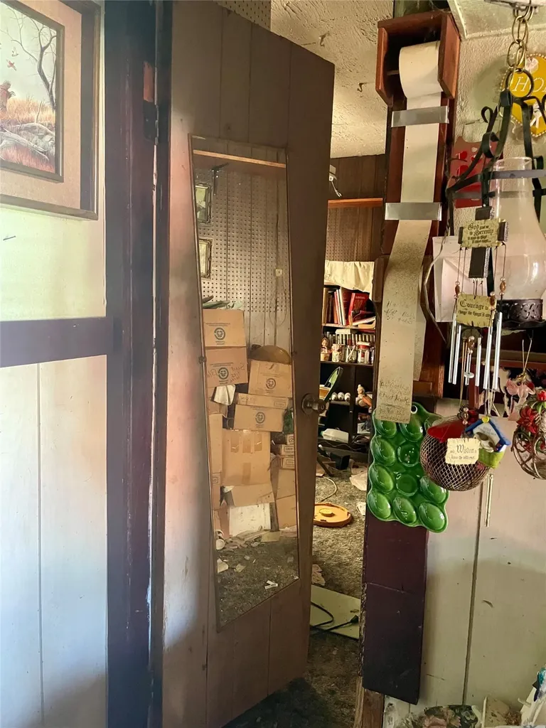 211 Illinois Street Chinook MT 59523