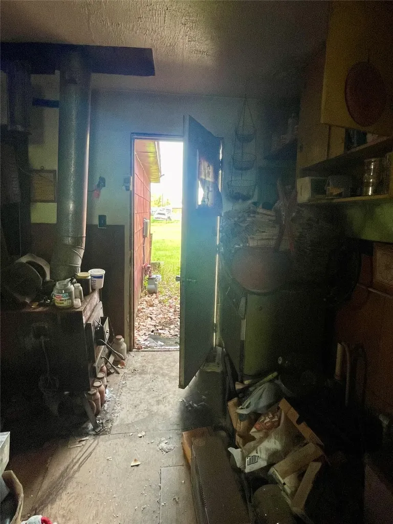 211 Illinois Street Chinook MT 59523