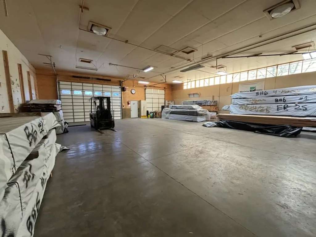 412 E Railroad Avenue N Manhattan MT 59741