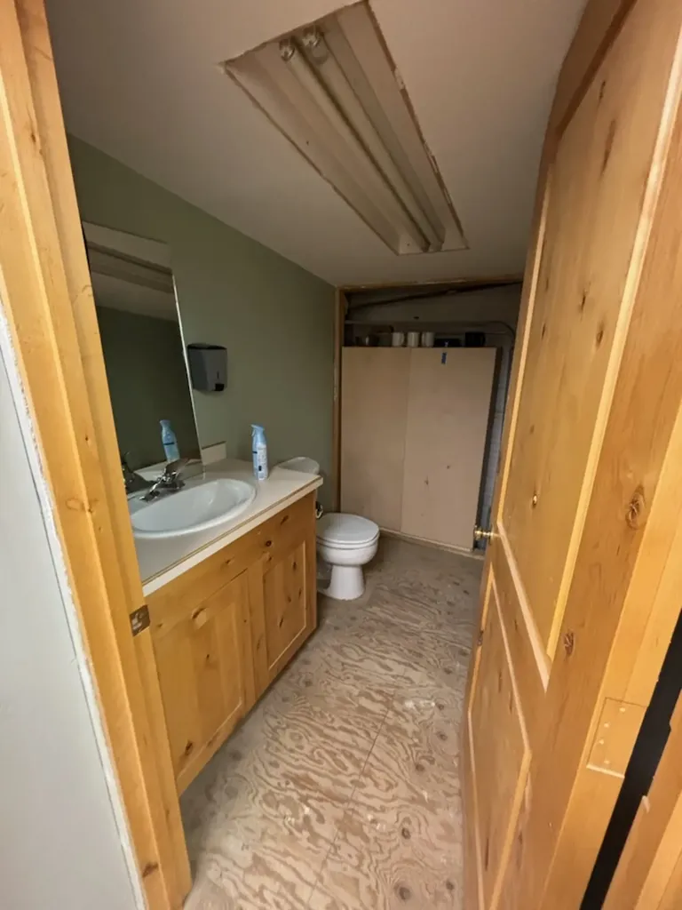 412 E Railroad Avenue N Manhattan MT 59741