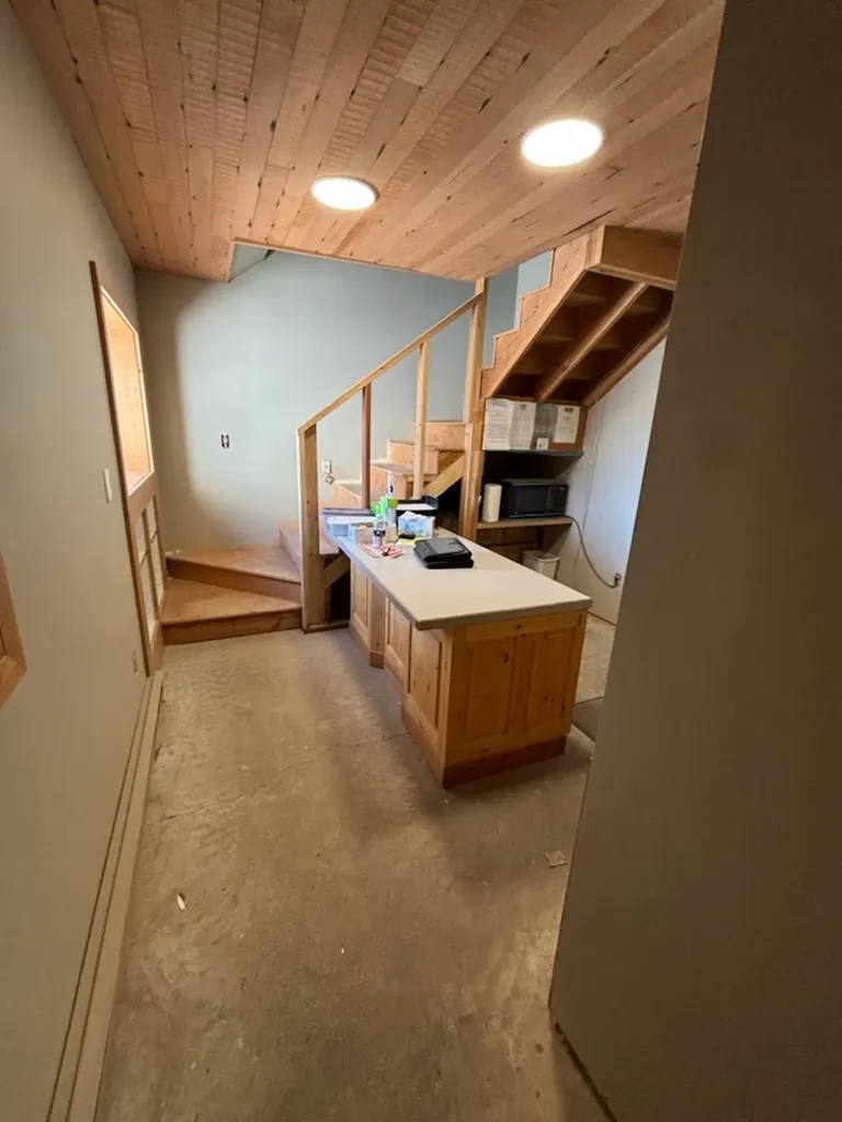 412 E Railroad Avenue N Manhattan MT 59741