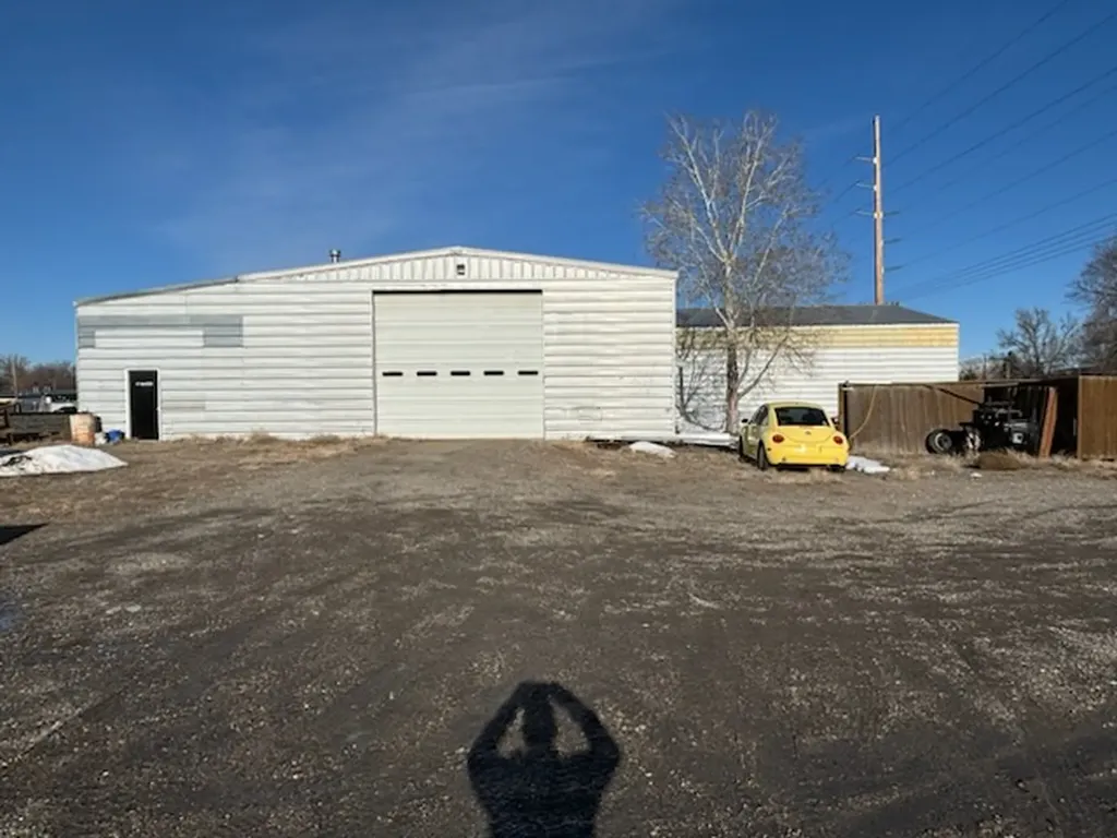 412 E Railroad Avenue N Manhattan MT 59741
