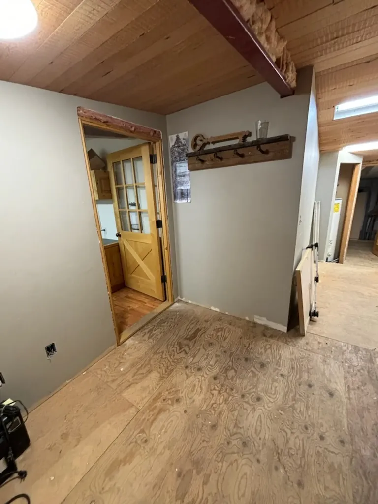 412 E Railroad Avenue N Manhattan MT 59741