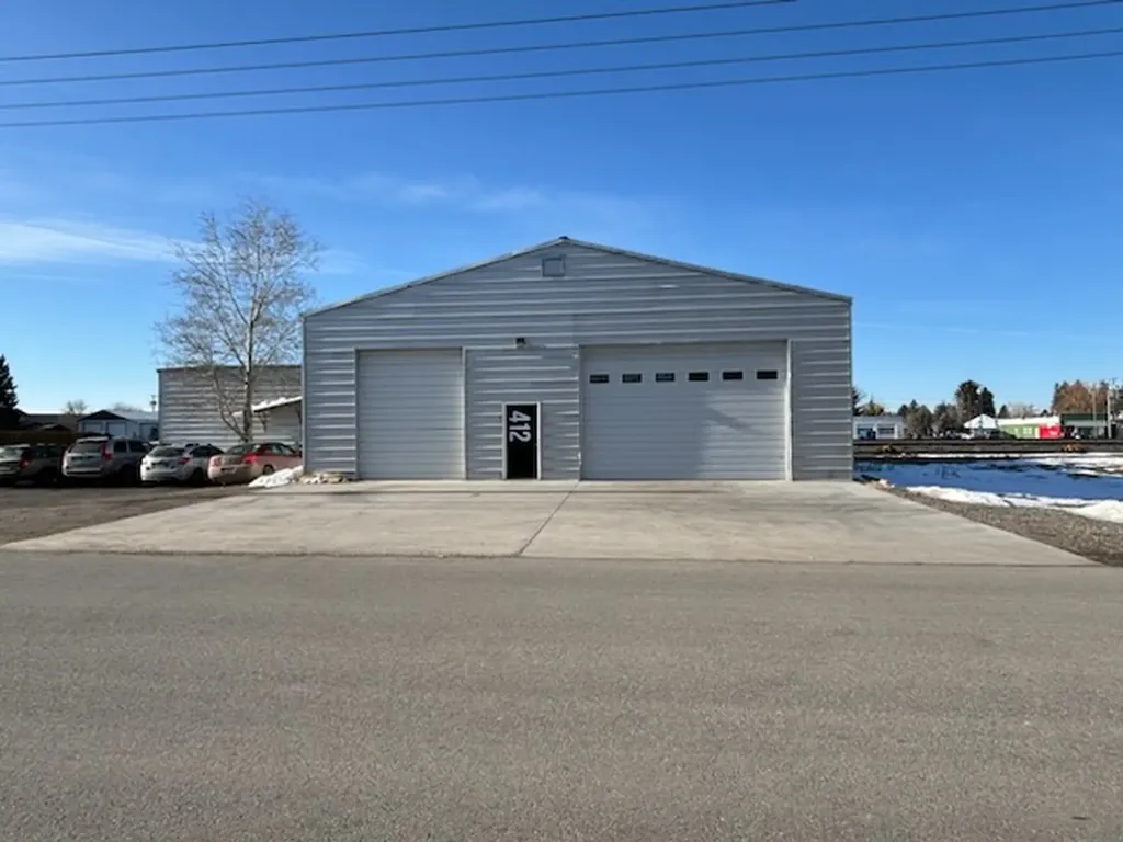412 E Railroad Avenue N Manhattan MT 59741