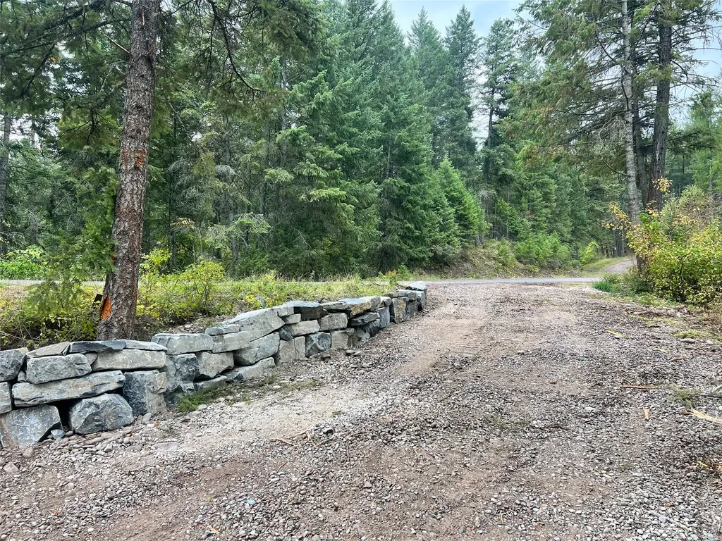 222/226 Many Lakes Drive Kalispell MT 59901