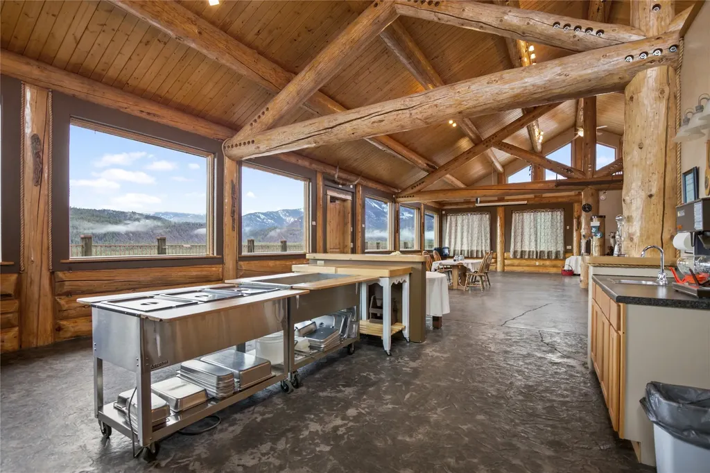 16995 Us Highway 2 Troy MT 59935