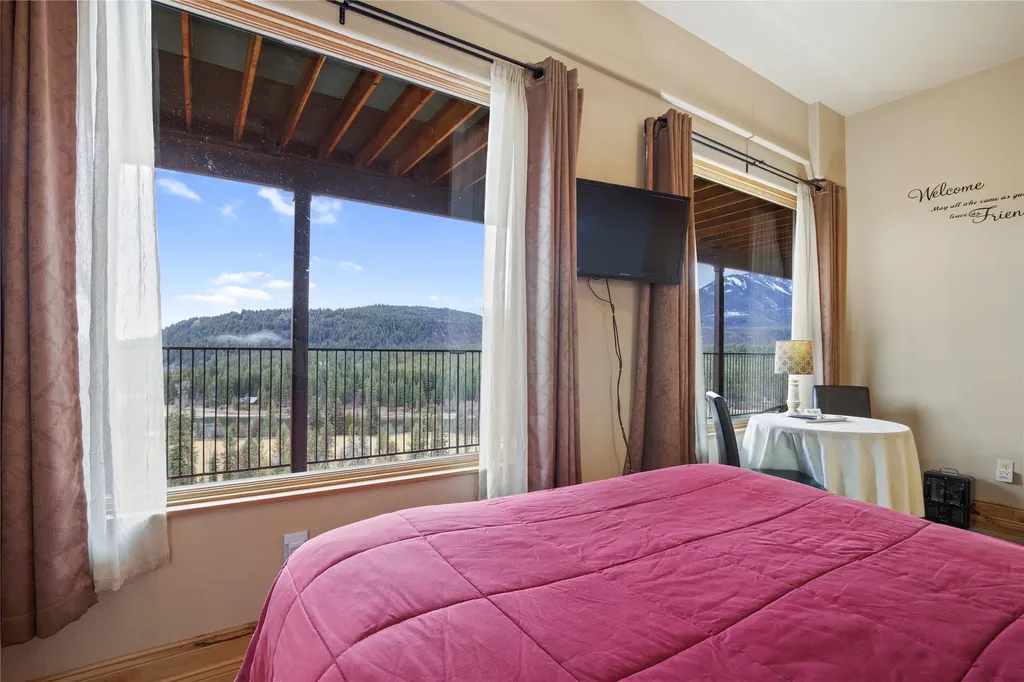 16995 Us Highway 2 Troy MT 59935