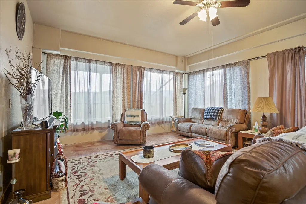 16995 Us Highway 2 Troy MT 59935