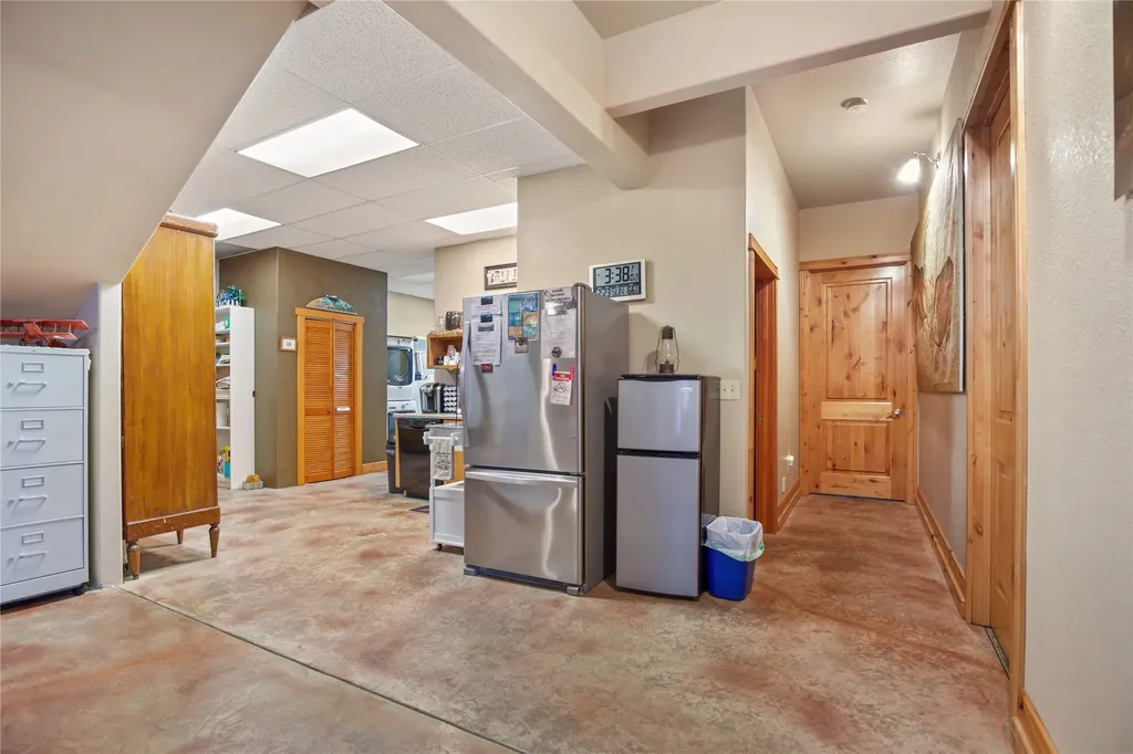 16995 Us Highway 2 Troy MT 59935