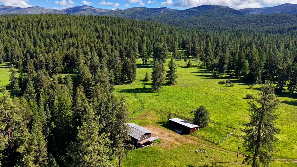 31200 Ninemile Road Huson MT 59846