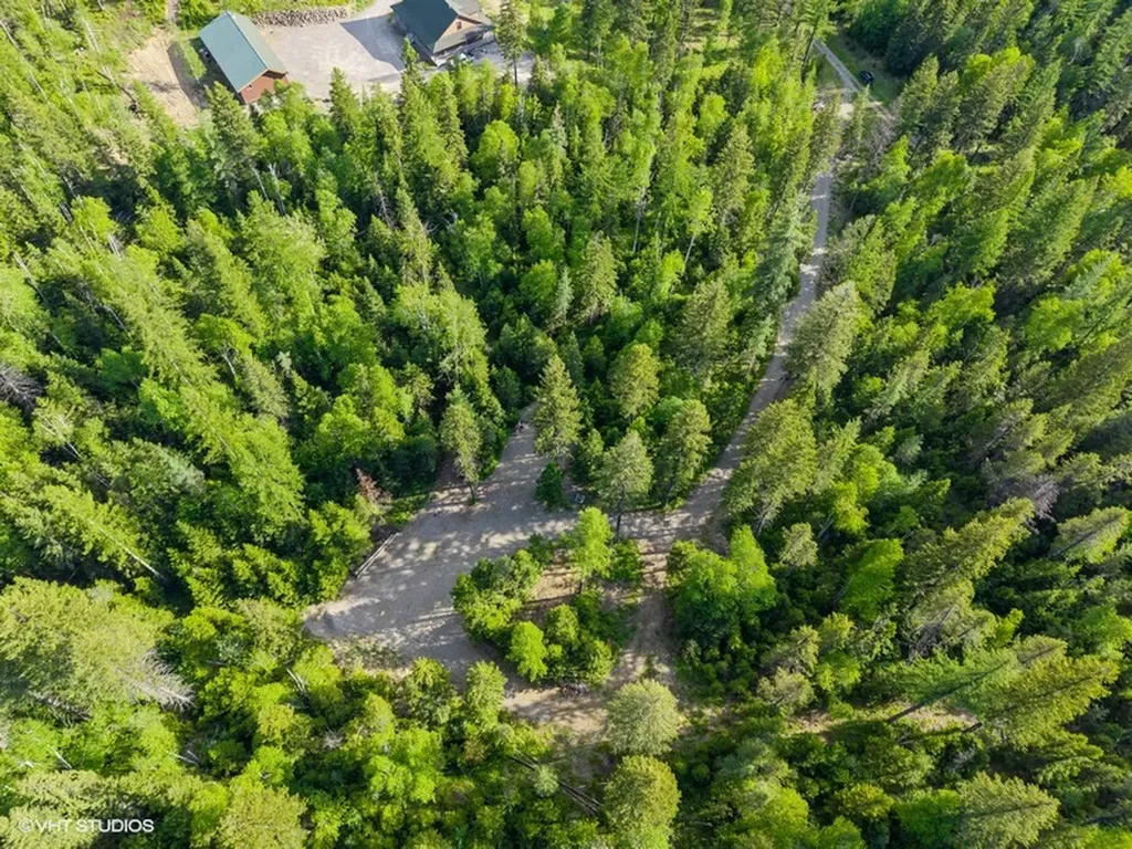 19132 High Road Lane Bigfork MT 59911