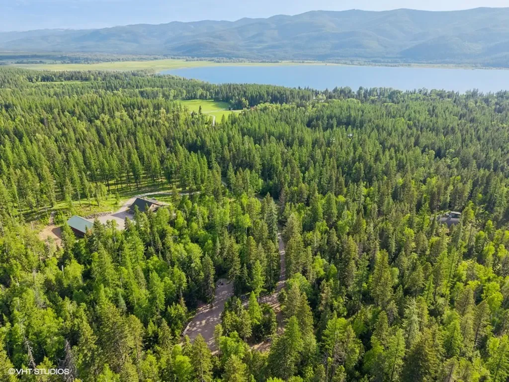 19132 High Road Lane Bigfork MT 59911