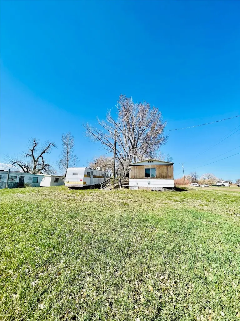 1314 Missouri Street NW Chinook MT 59523