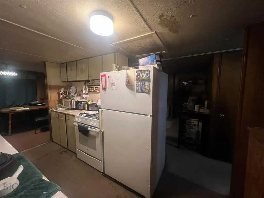 700 Dawson Loop Butte MT 59701