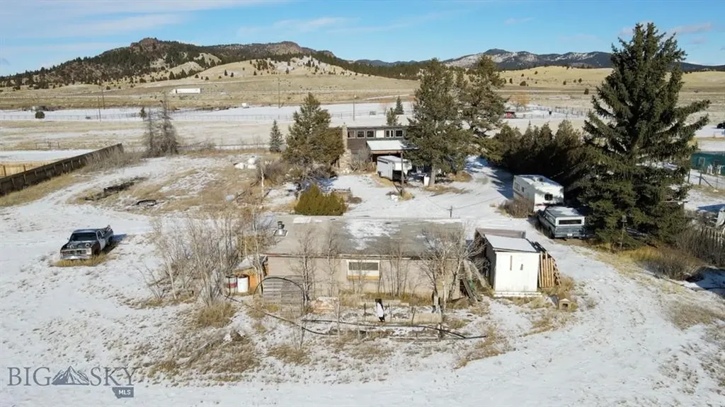 700 Dawson Loop Butte MT 59701